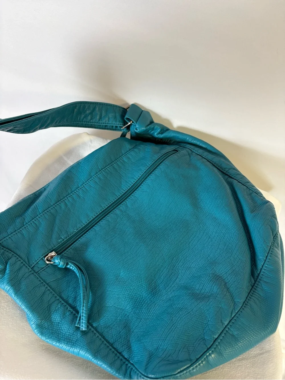 Everyday Crossbody Bag in Teal - Casual Hands-Free Carry